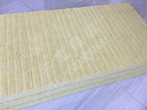 為什么要選擇可靠的巖棉板廠家？