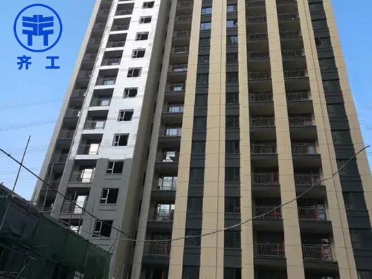 安陽巖棉板表面無裝飾性而且會(huì)有纖維灑落